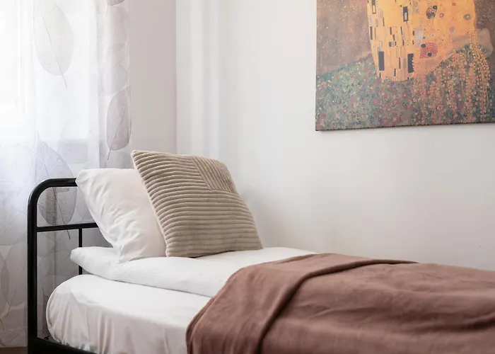 Spacious Family Promienista 1,5 Km To Hala Arena By Renters