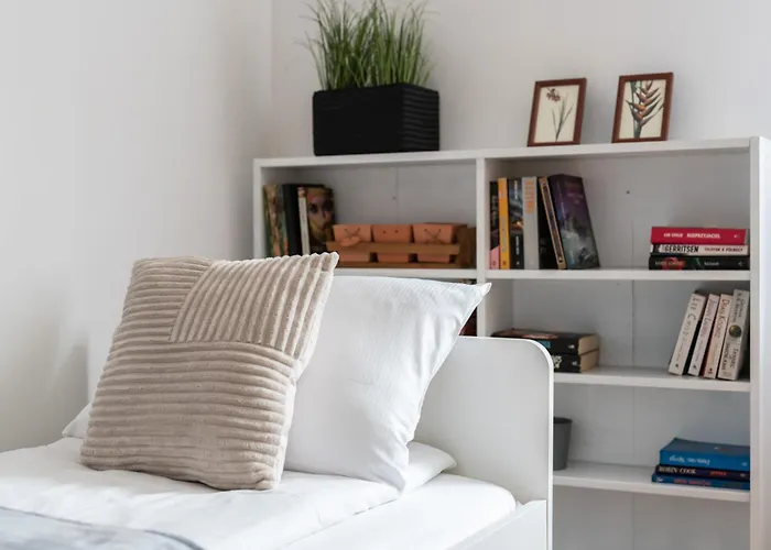 Spacious Family Promienista 1,5 Km To Hala Arena By Renters بوزنان